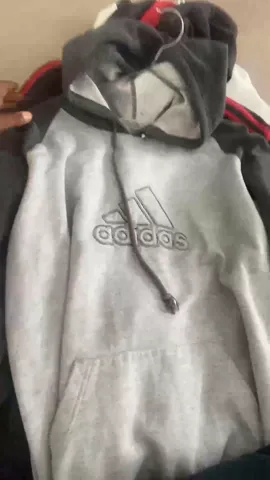 9 pcs  HOODIES BRANDED MIX