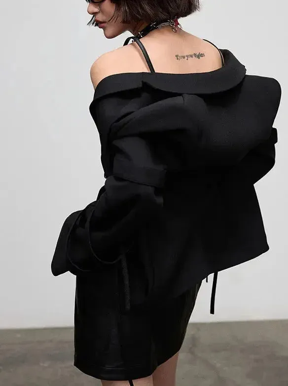 Bow-Detailed Single-Breasted Blazer in Black