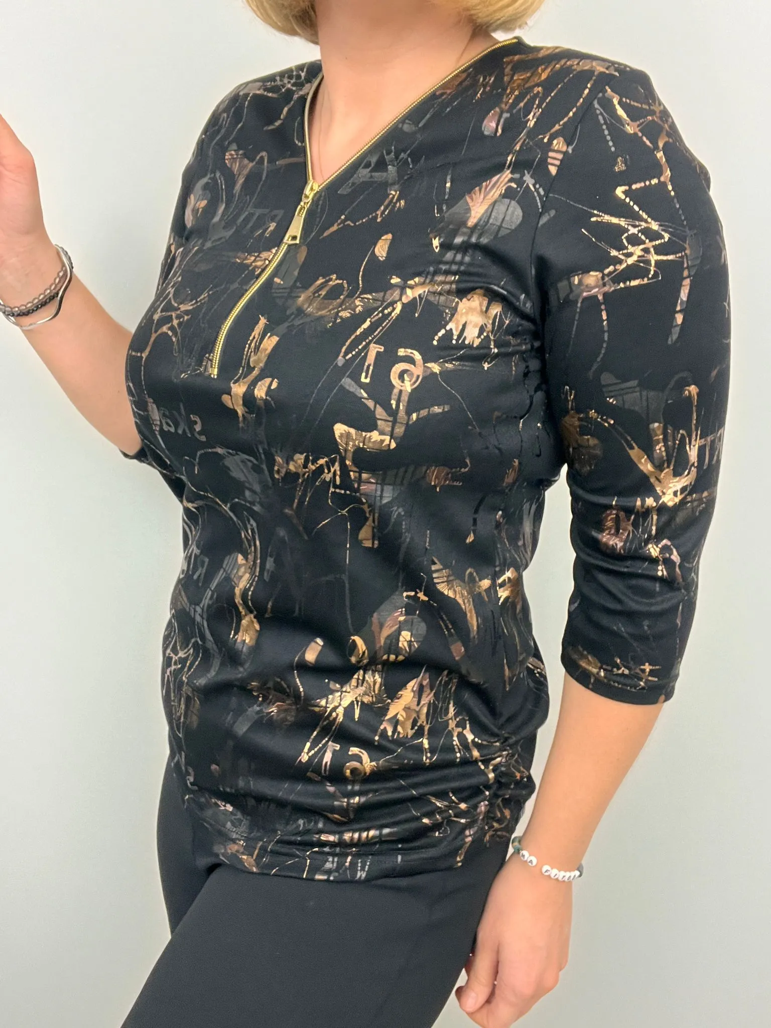 Ilona Party Zip Top Black and Gold Metallic Print  112