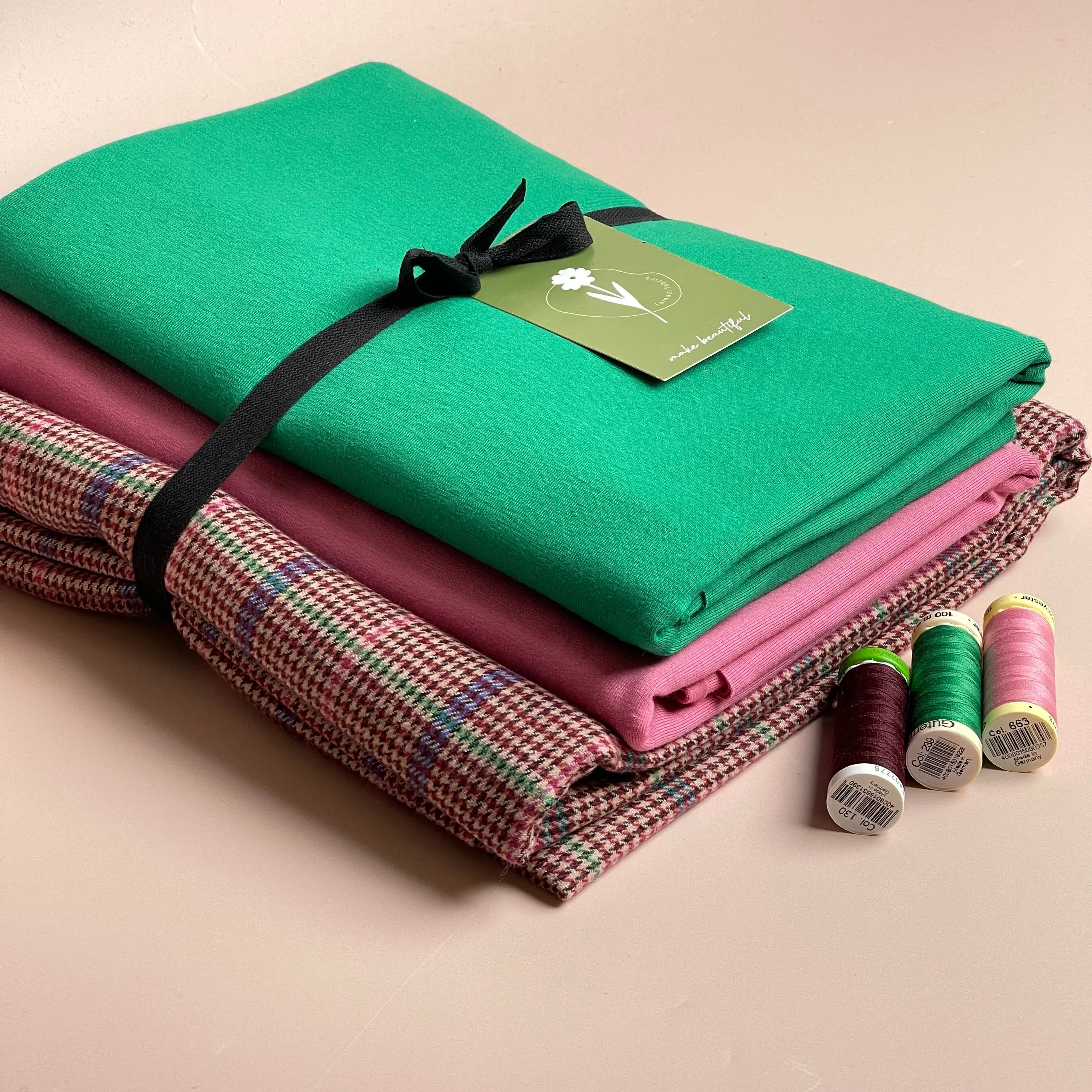 Limited Edition - Luxury Pyjama Kit with Checked Cotton Mix and Cotton Jersey