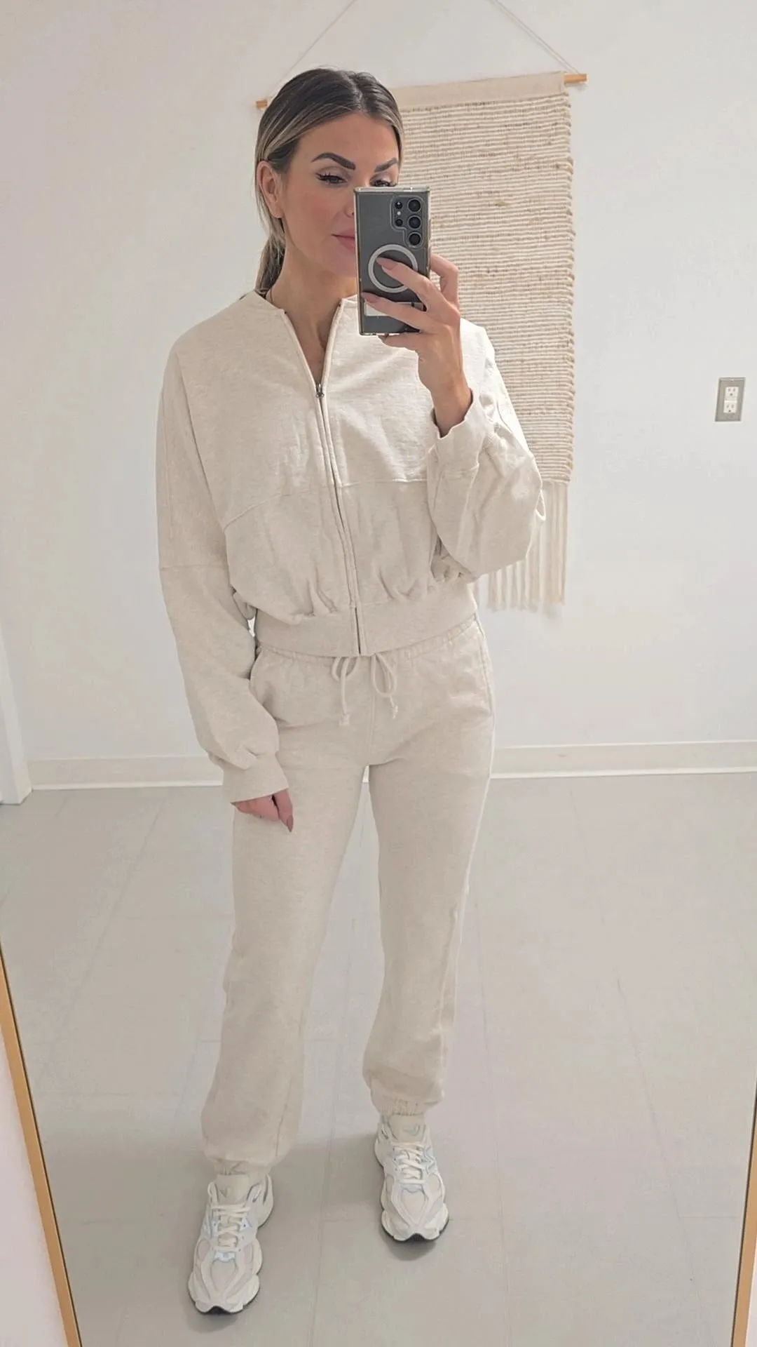 Roni Zip up