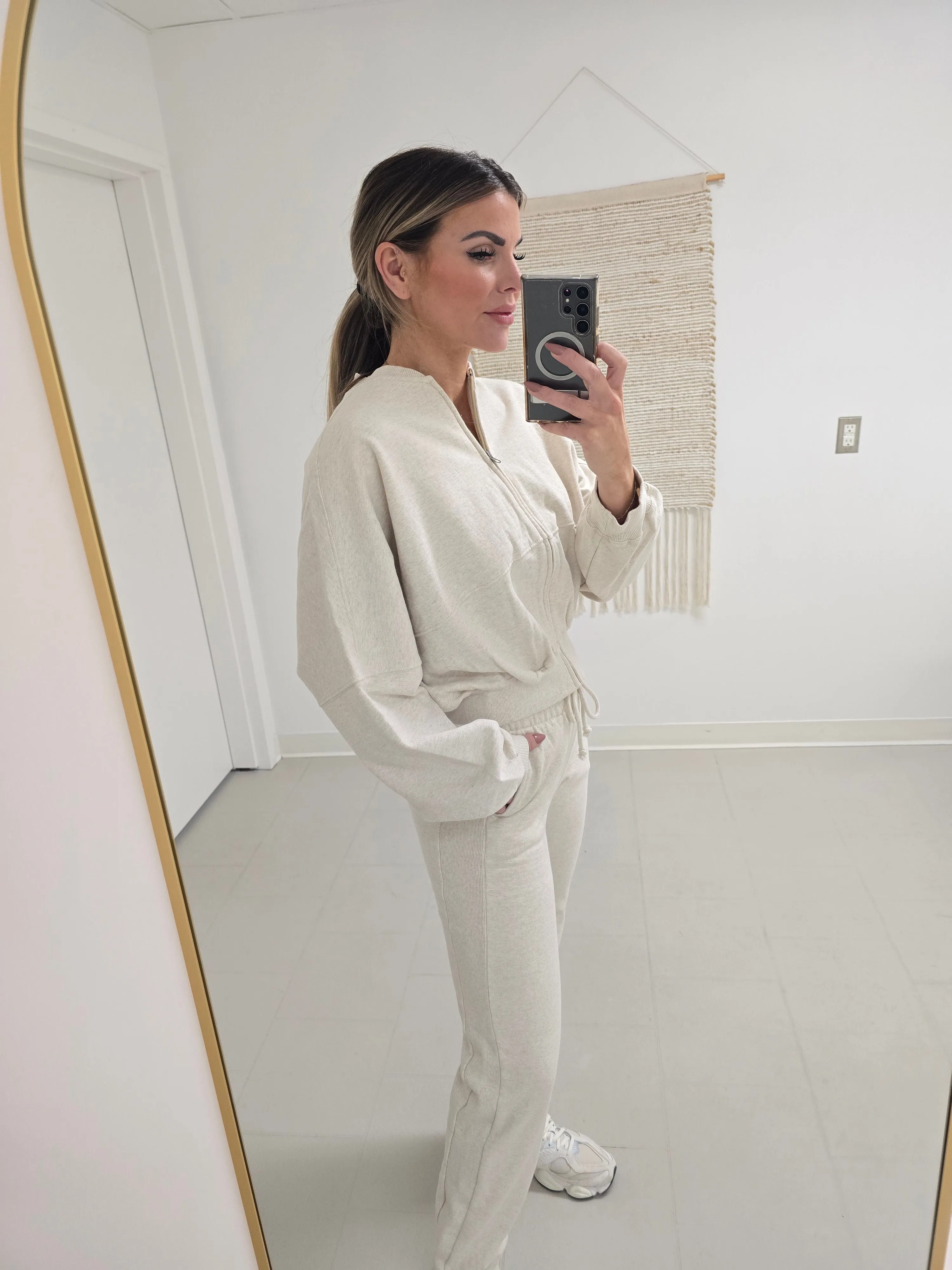 Roni Zip up