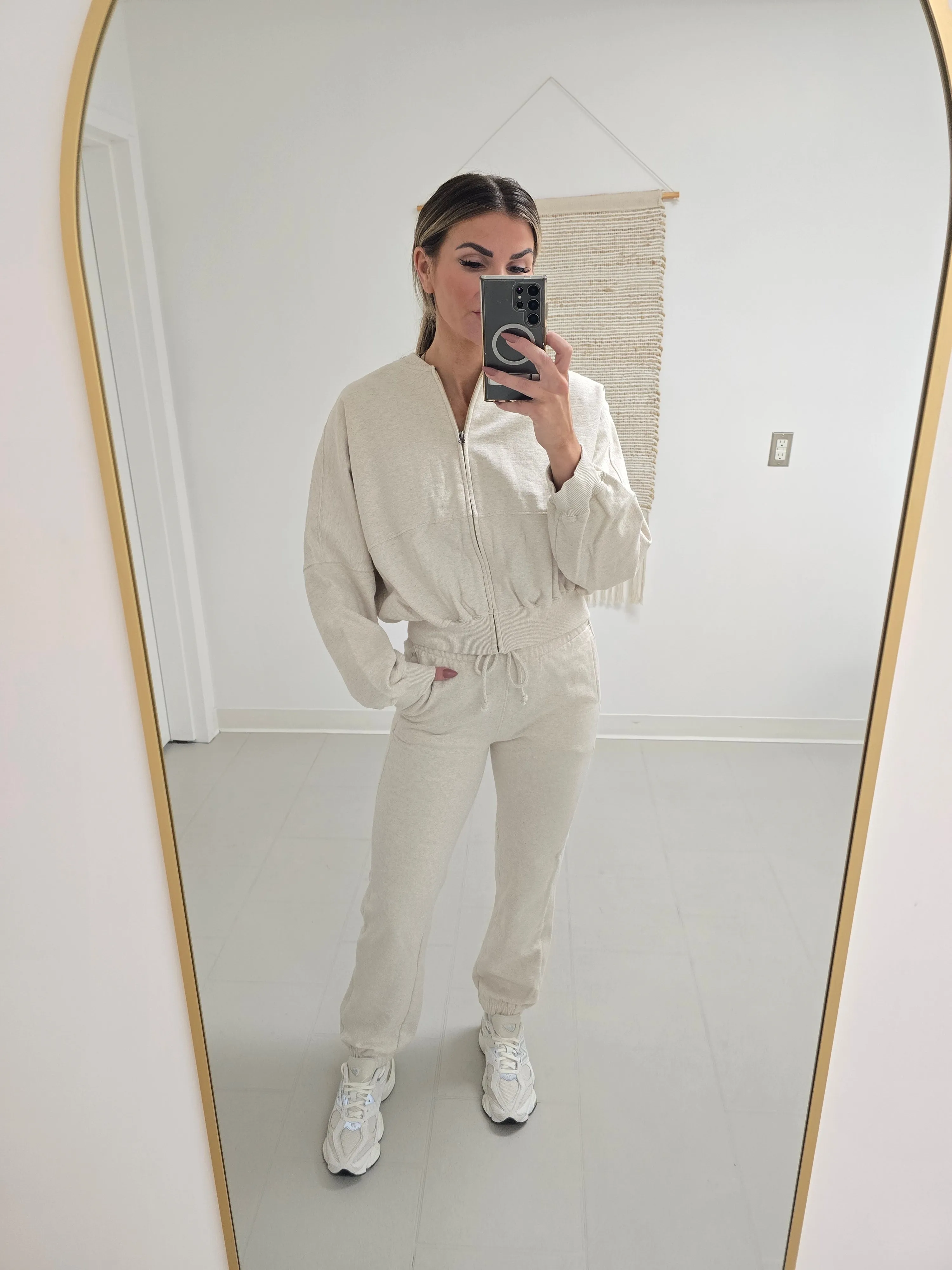 Roni Zip up