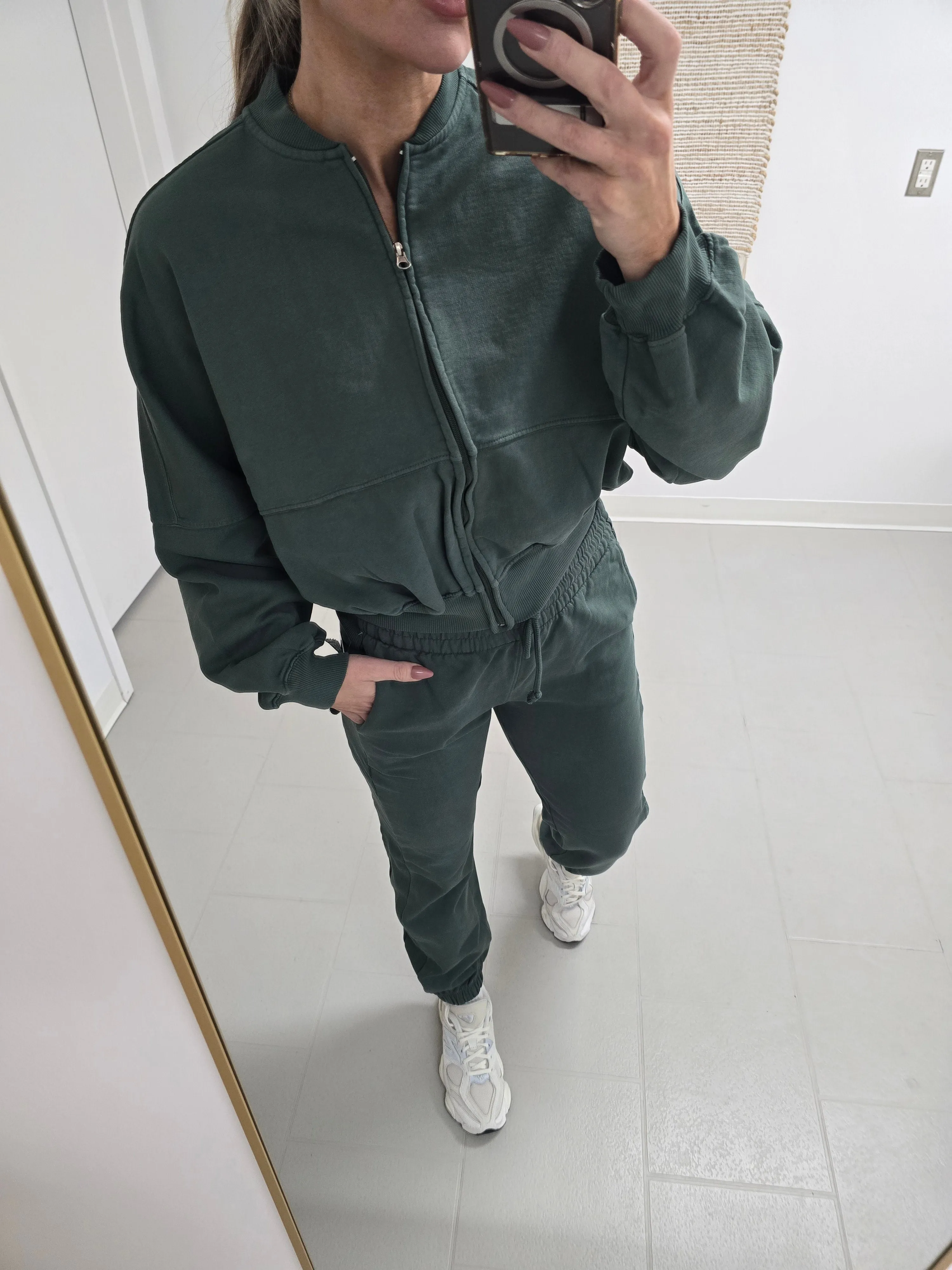 Roni Zip up