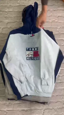 Tommy Hilfiger sweatshirts and hoodies - 20 piece